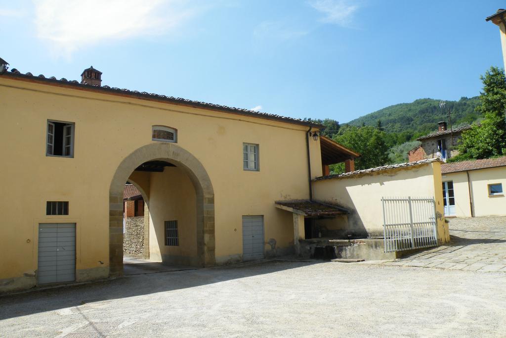 Agriturismo Fattoria Di Gragnone Hostal Exterior foto